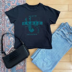 Brandy Melville graphic tee